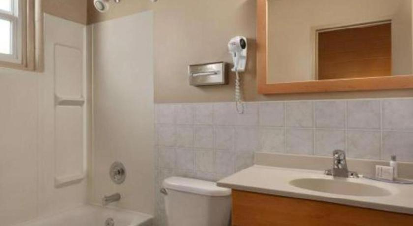 ทริฟต์ลอดจ์ มูสจอว์ Hotel มูส จอว์ ภายนอก รูปภาพ